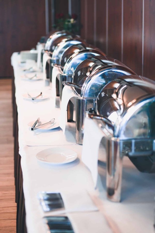 Comment bien choisir son chafing dish pour les événements ?