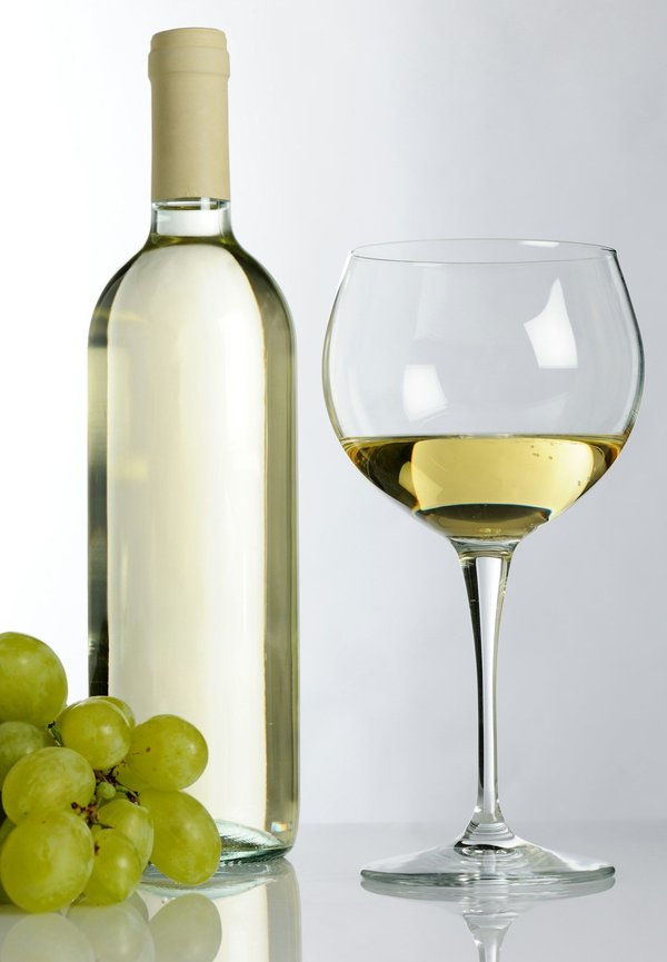 Vin blanc sans alcool : conseils pour trouver la bouteille parfaite